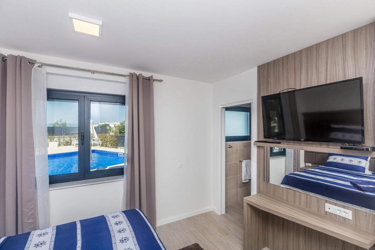 Villa Poseidon Rova By El-Pi Tours Malinska Ngoại thất bức ảnh